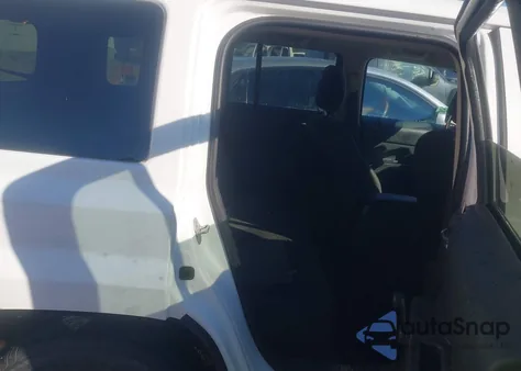 2017 Jeep Patriot Sport Fwd z USA, uszkodzony, nr VIN 1C4NJPBA7HD207233